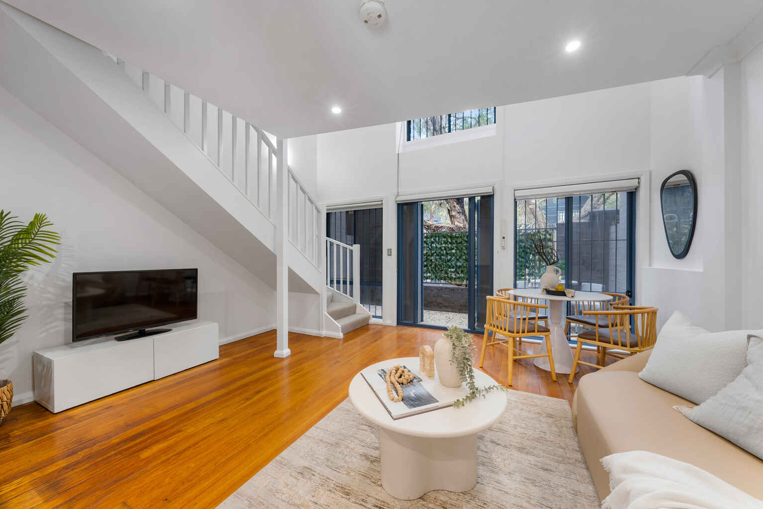 2/161-163 Phillip Street Waterloo