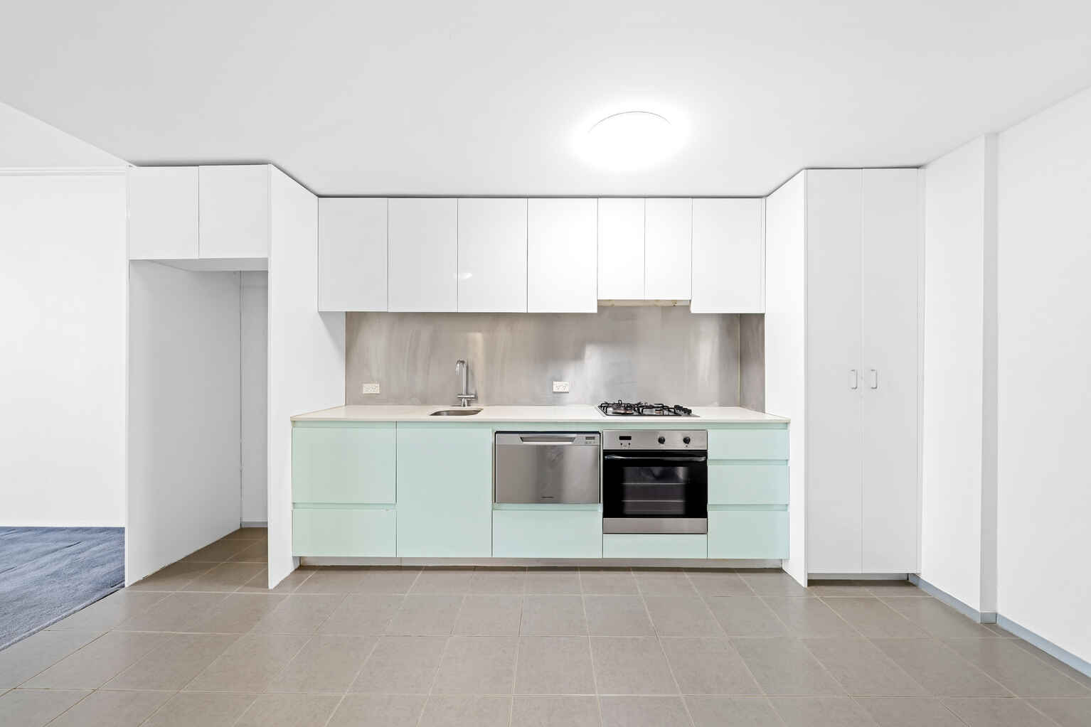 B310/9 Hunter Street Waterloo