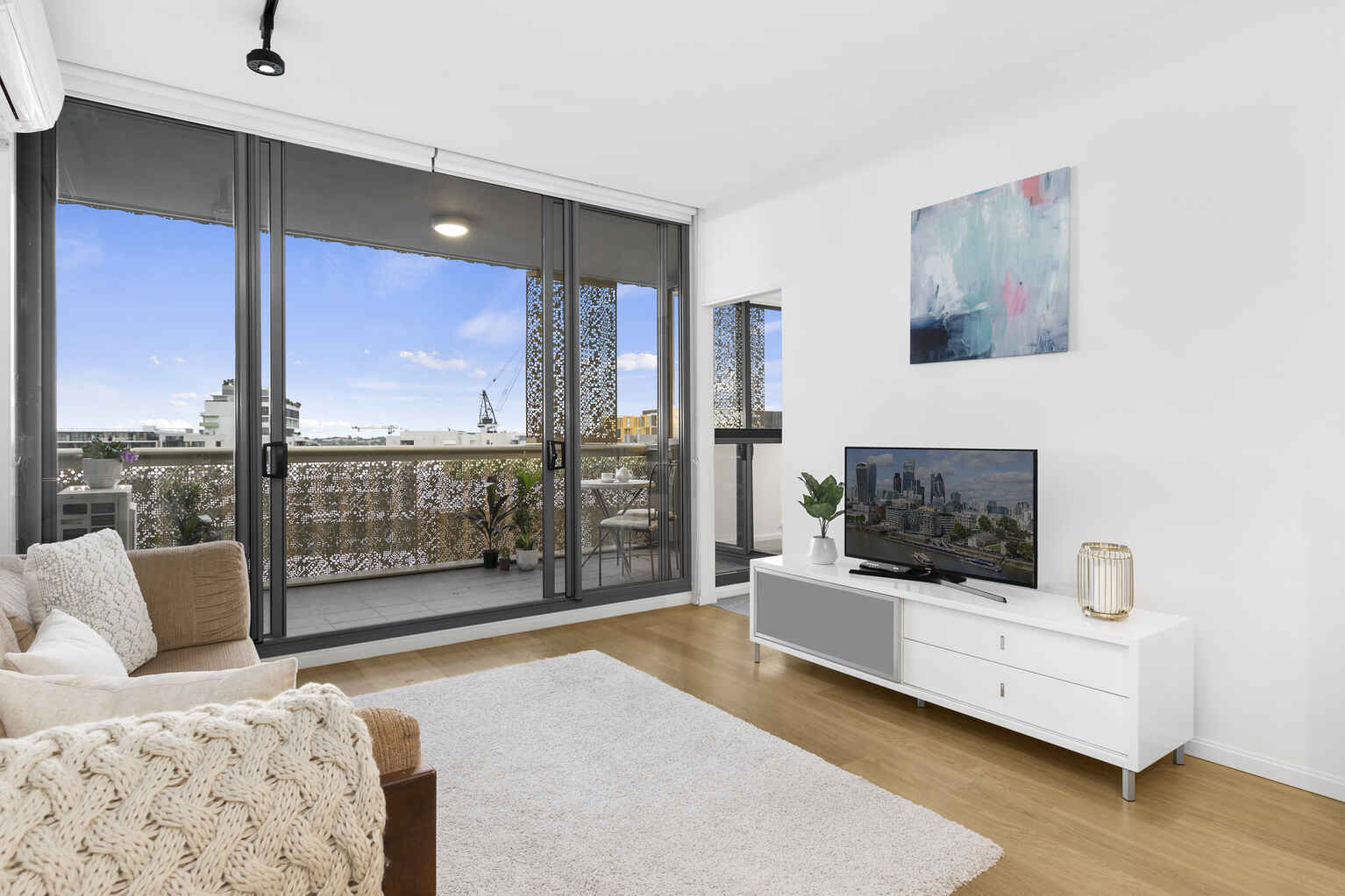 807/17 Gadigal Avenue Zetland