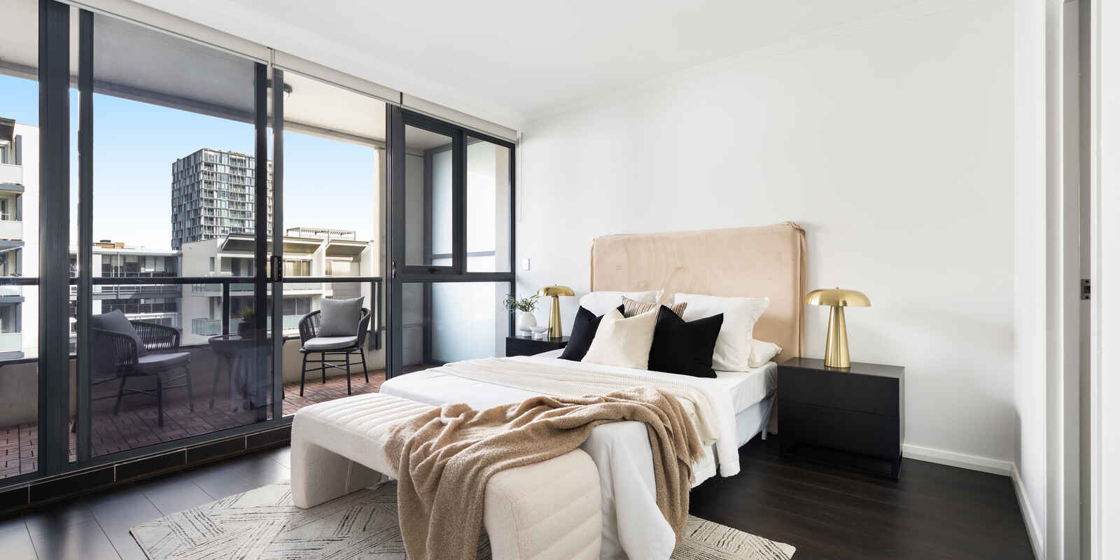 139/10 Lachlan Street Waterloo