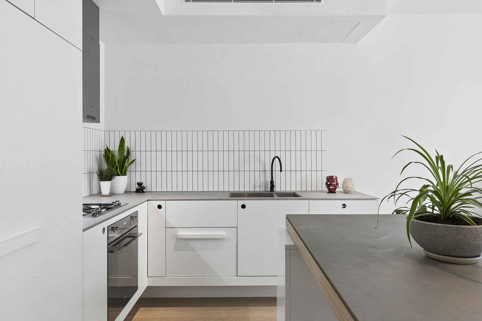 B414/810 Elizabeth Street Waterloo
