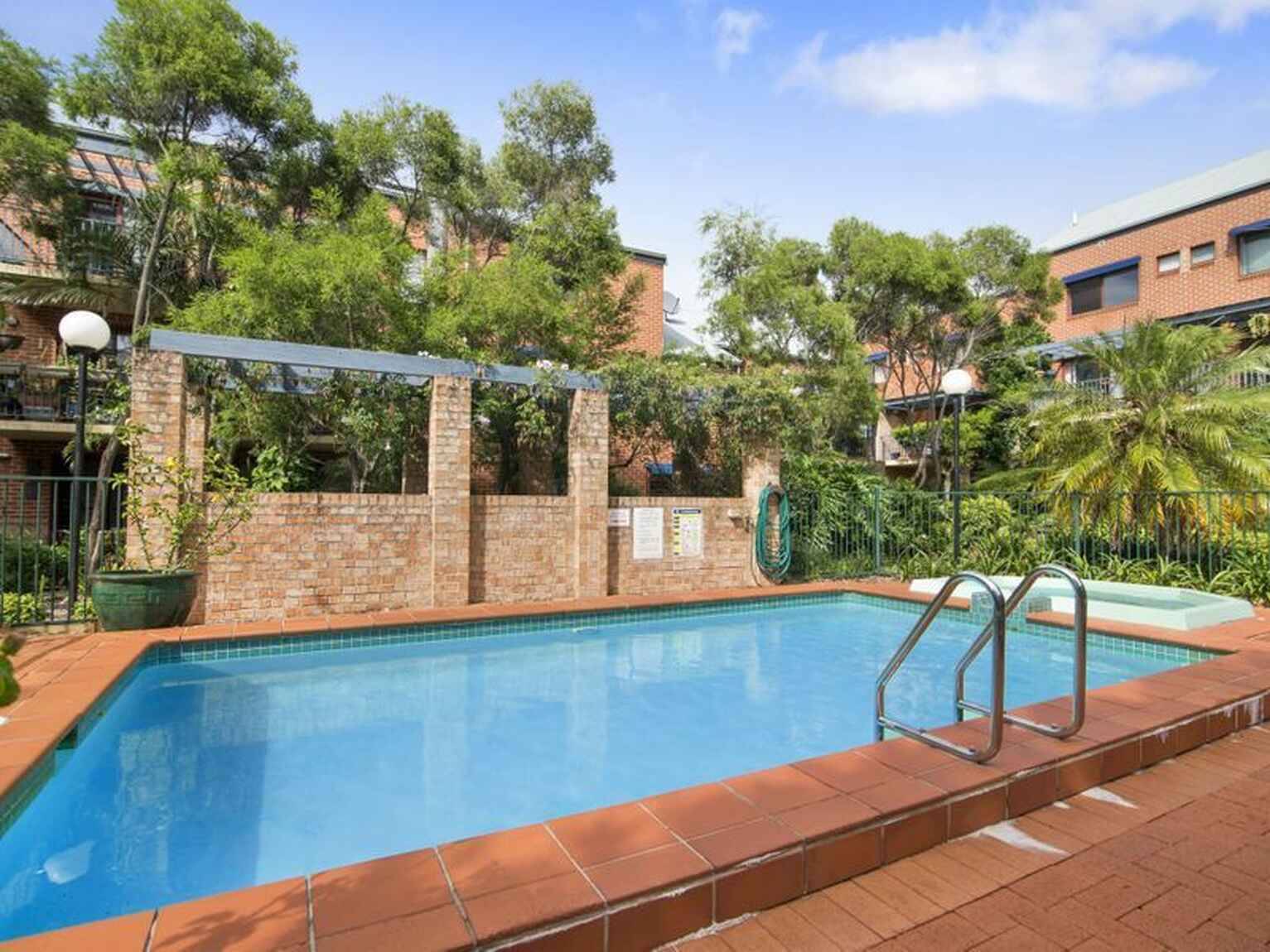 2/76 Kellick Street Waterloo
