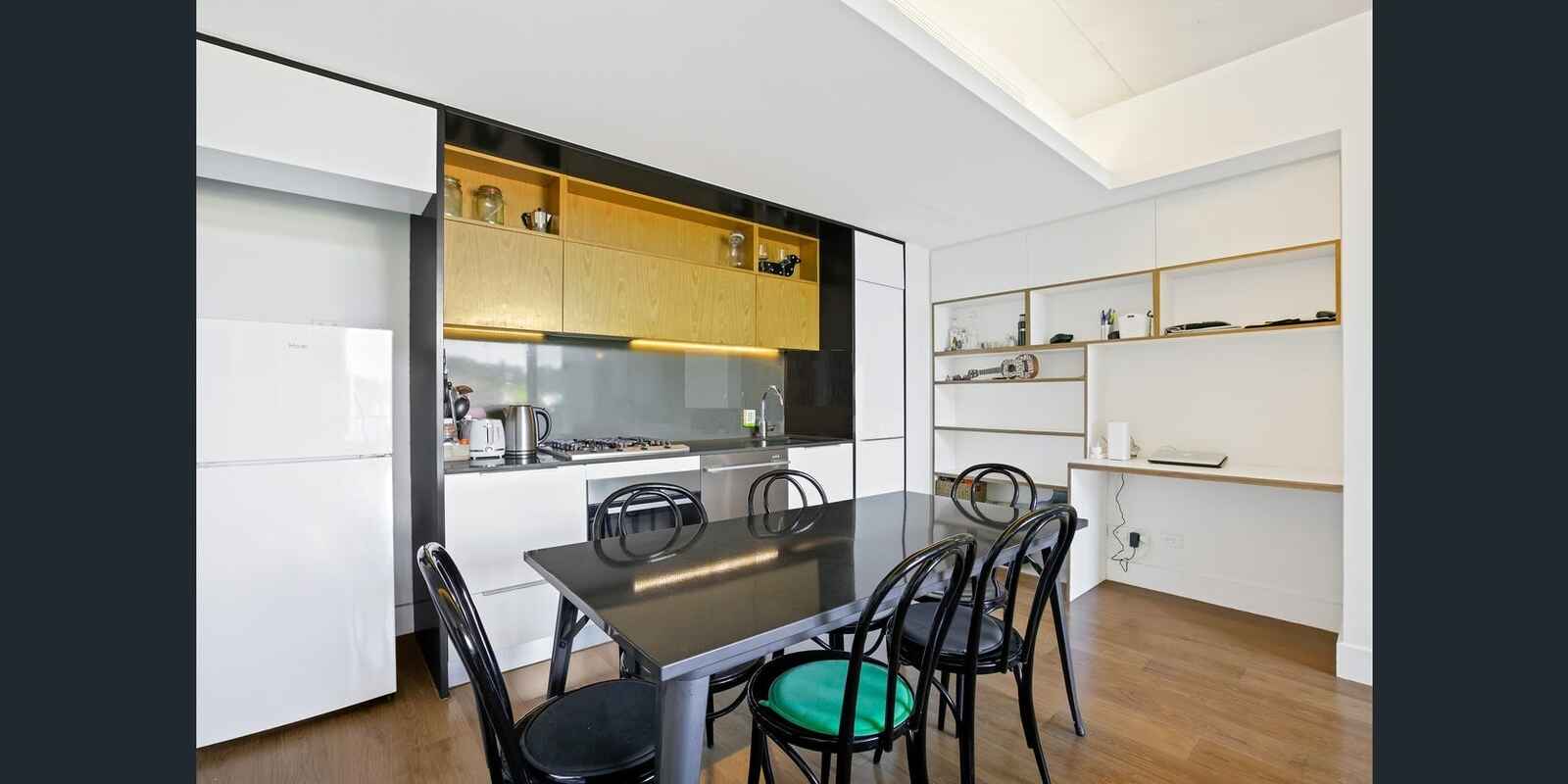 104/117 Wyndham Street Alexandria