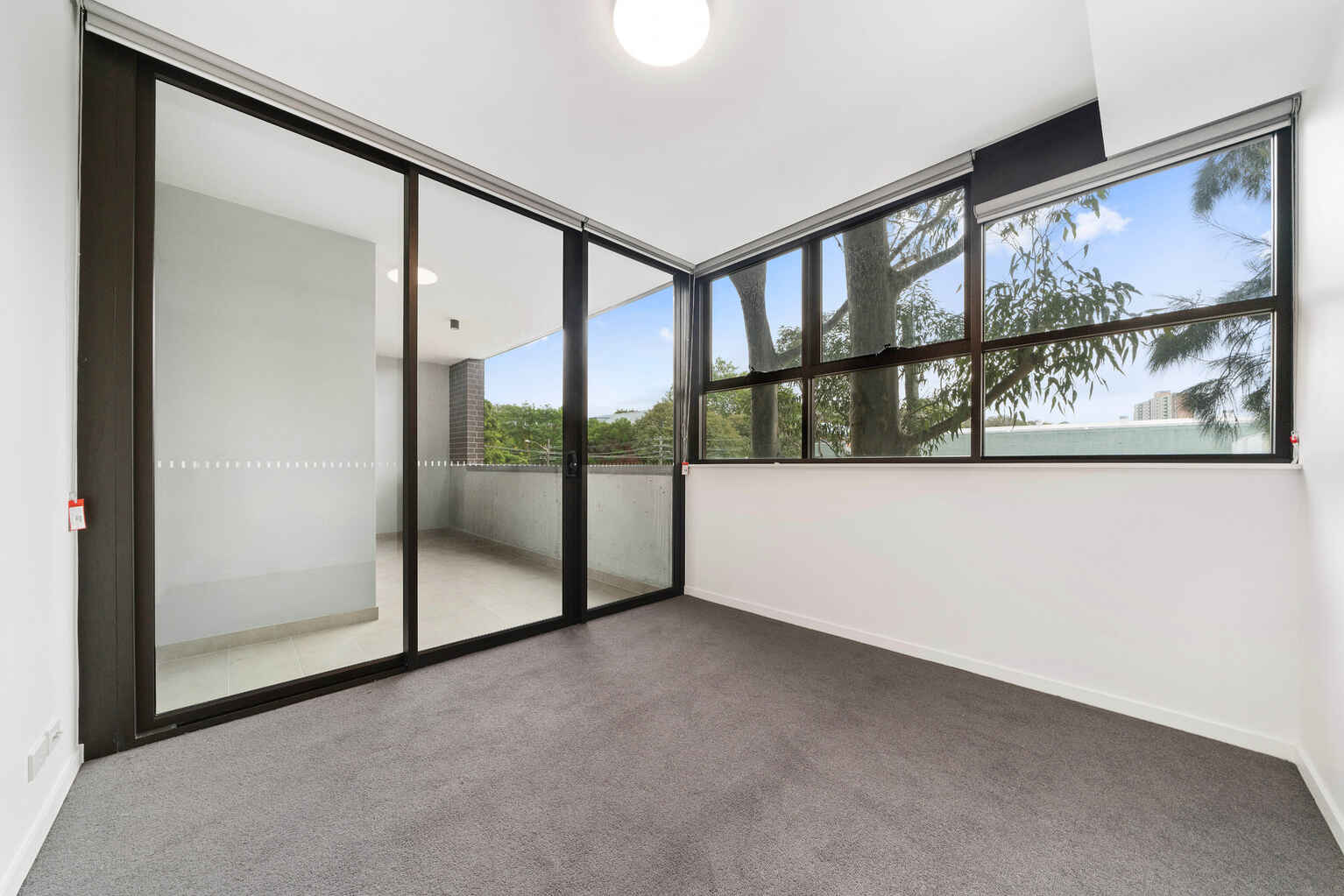 215/10-20 McEvoy Street Waterloo
