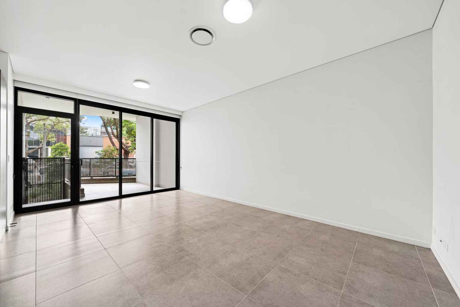 G12/10-20 McEvoy Street Waterloo